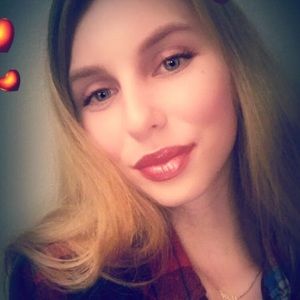 Meet your Posher, Adrianna